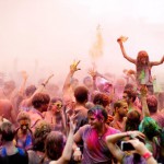 Holi Festival: security, koortslipcreme en afkeurende blikken