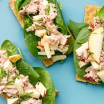 Nazomers lunchrecept: (glutenvrije) crackers met tonijn, spinazie en appel